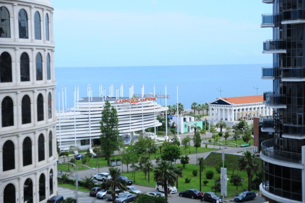 Apart Hotel Orbi Sea Towers Batumi Exterior photo