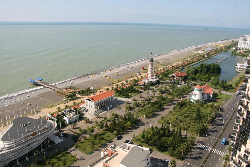 Apart Hotel Orbi Sea Towers Batumi Exterior photo