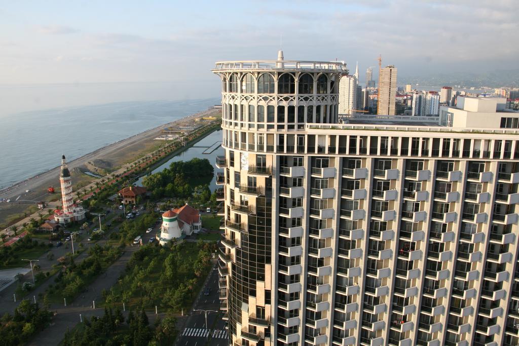 Apart Hotel Orbi Sea Towers Batumi Exterior photo