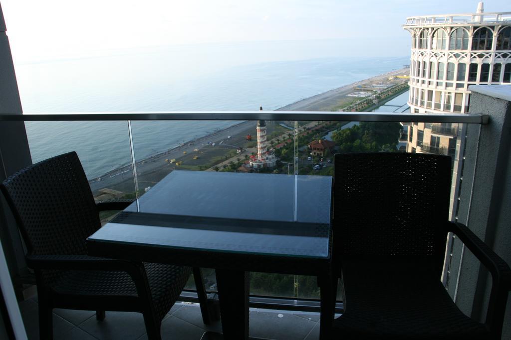 Apart Hotel Orbi Sea Towers Batumi Exterior photo