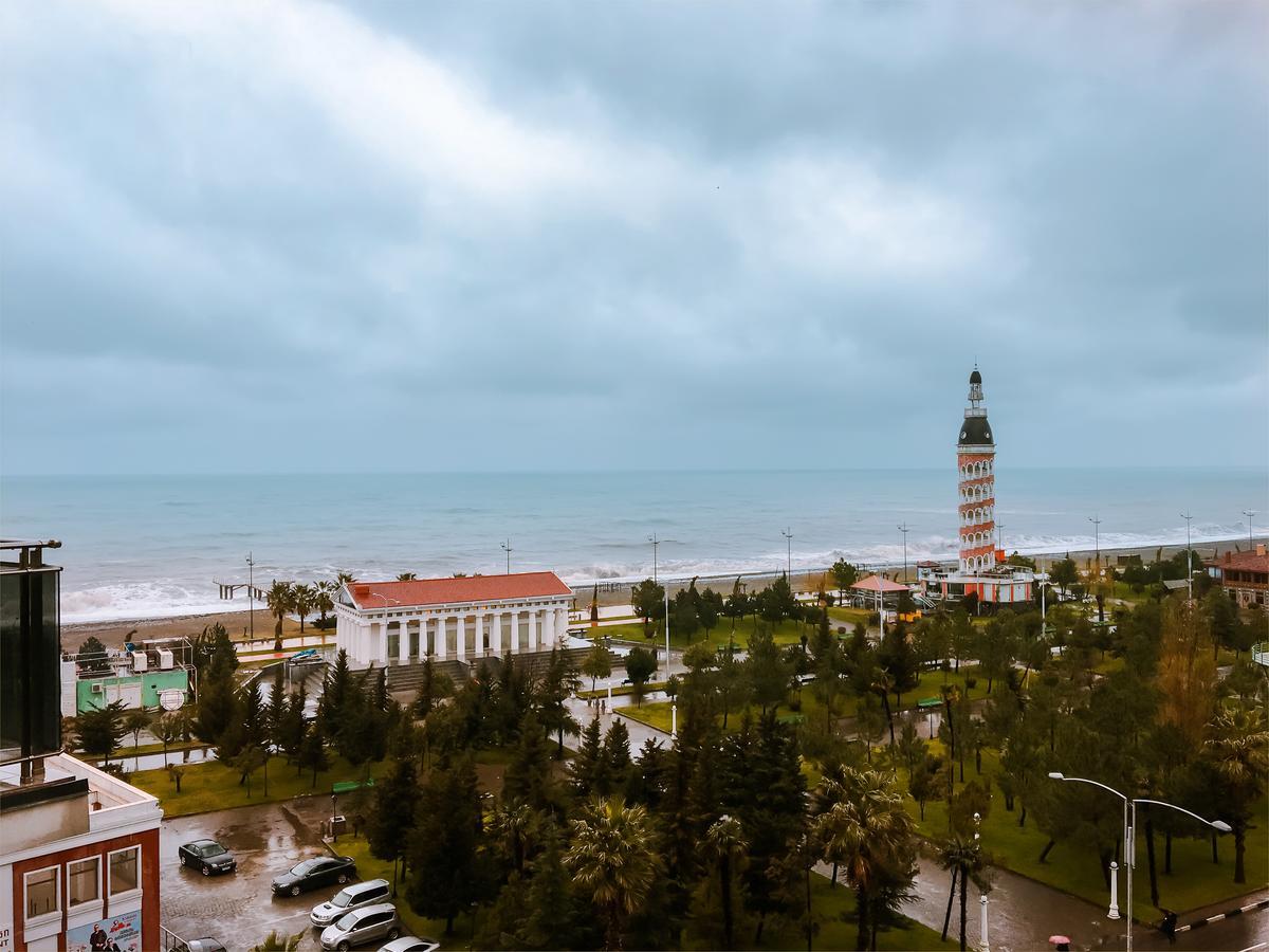 Apart Hotel Orbi Sea Towers Batumi Exterior photo